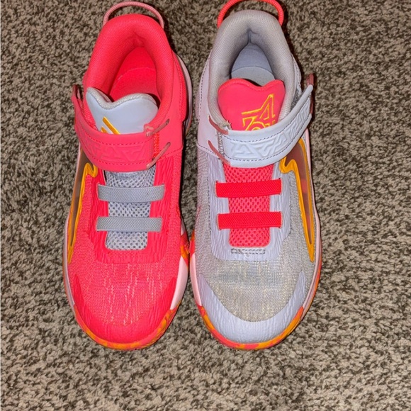 Nike Kids Giannis Immorality Basketball Shoe - size 1.5Y - Picture 4 of 7